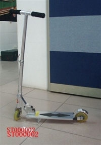 ST000002 - 铝合金滑板车