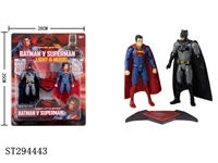 ST294443 - 6.5 INCH SUPERMAN VS BATMAN FIGURE WITH LIGHT AND IC